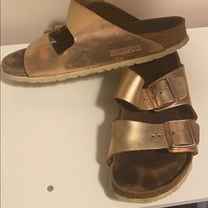 Birkenstock Shoes - Rose gold Birkenstock’s Birkenstock Shoes - Rose gold Birkenstock’s